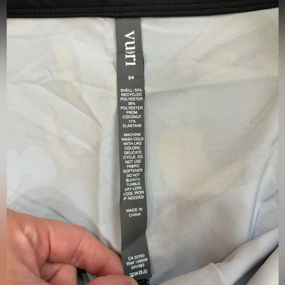 Vuori Infinity Board Shorts Men's 34 NWT